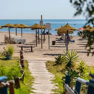homeabroad-apartments-los-boliches.1costadelsol.com/